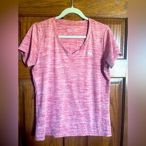 Women’s under Armour active tee